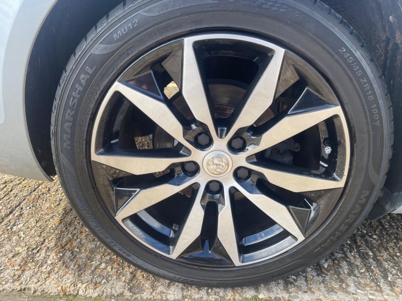 VAUXHALL INSIGNIA