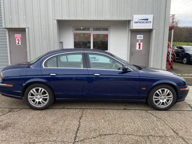 JAGUAR S-TYPE