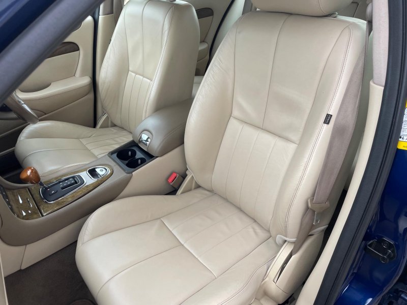JAGUAR S-TYPE