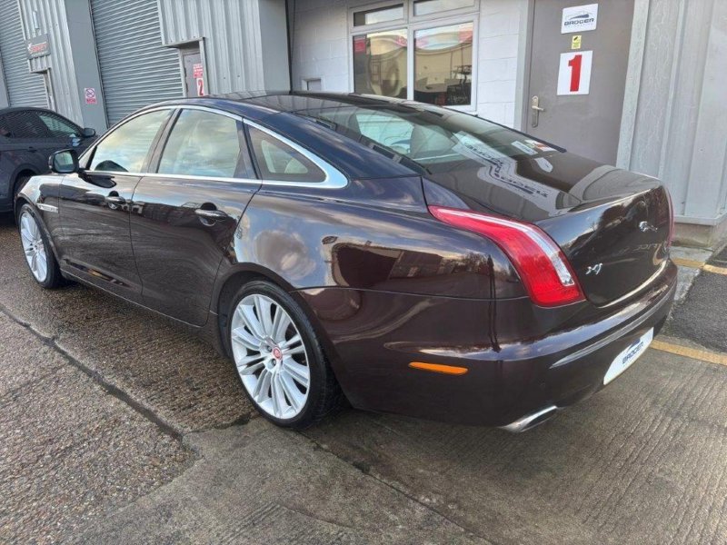 JAGUAR XJ