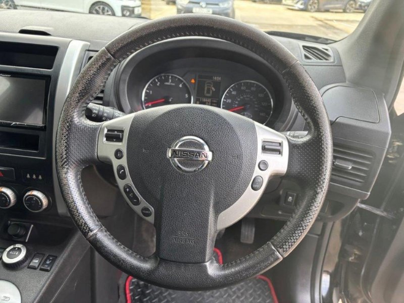 NISSAN X-TRAIL
