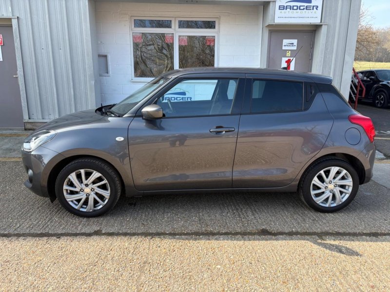 SUZUKI SWIFT