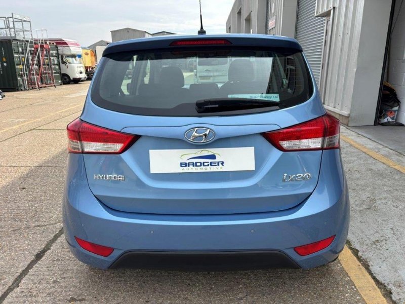 HYUNDAI IX20