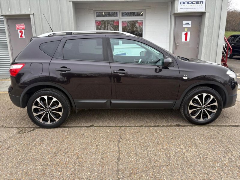 NISSAN QASHQAI