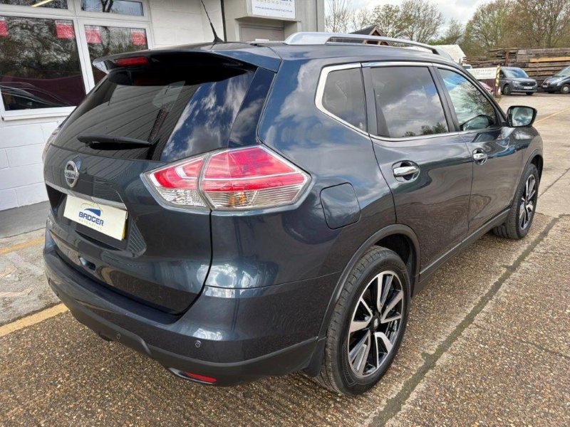 NISSAN X-TRAIL