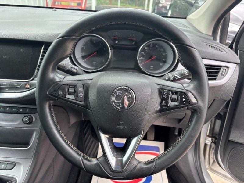 VAUXHALL ASTRA