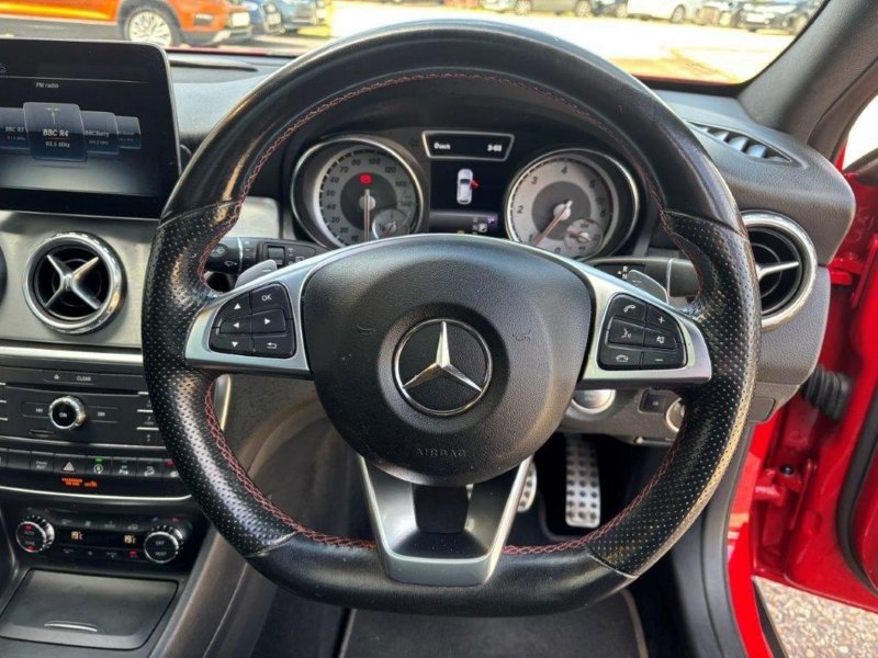 MERCEDES-BENZ GLA CLASS