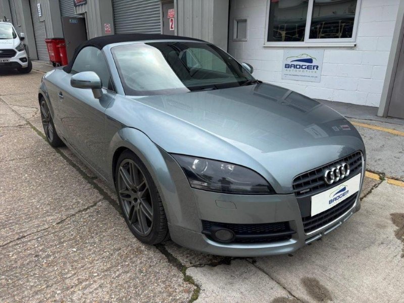 AUDI TT