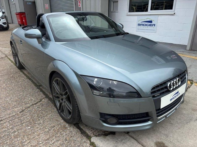 AUDI TT