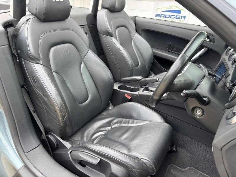 AUDI TT